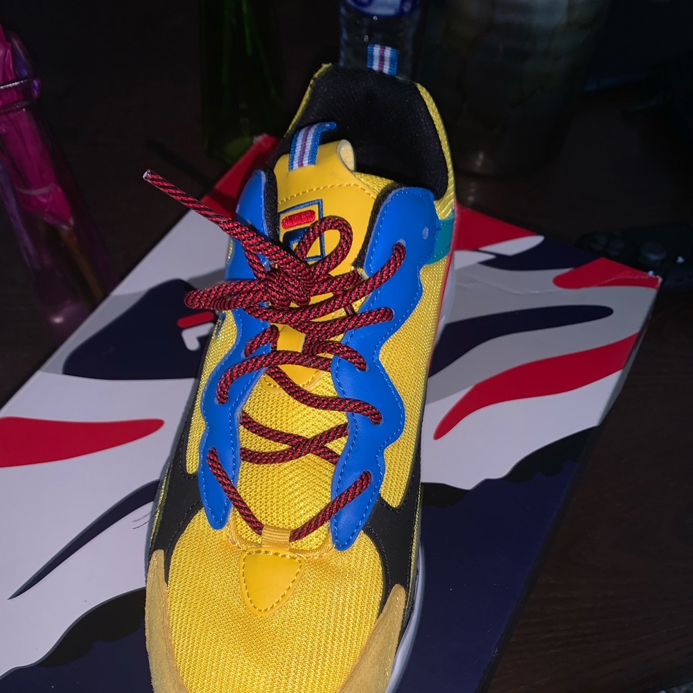 Iam selling my new naught FILAS